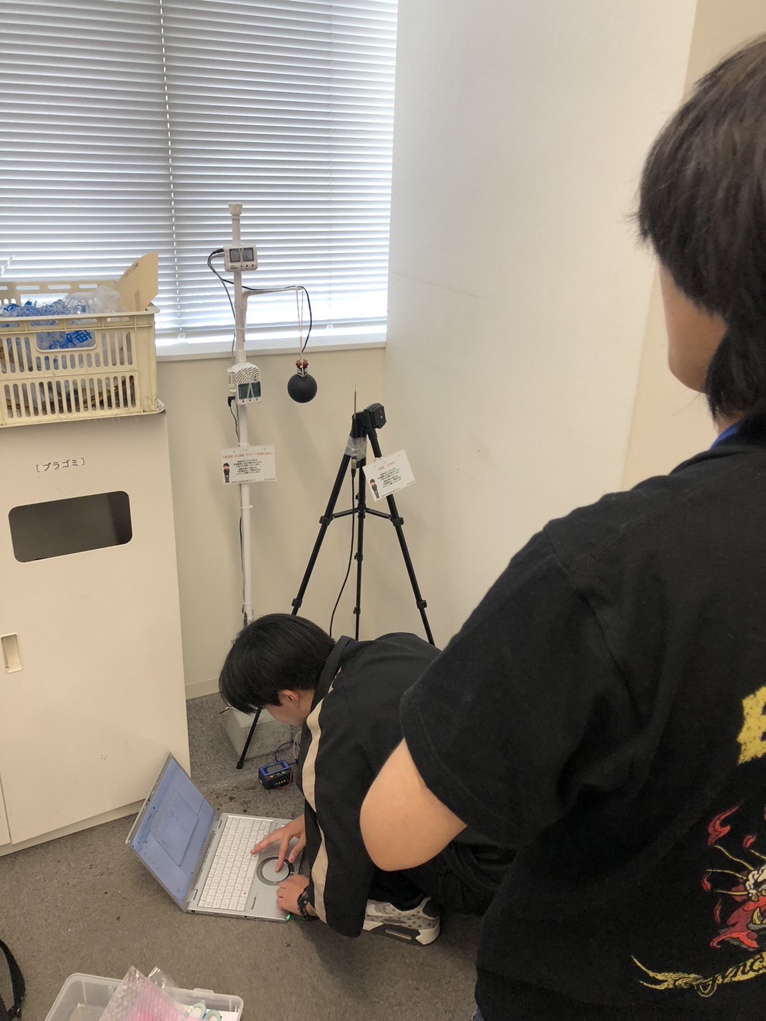 先輩を見守る後輩の鑑